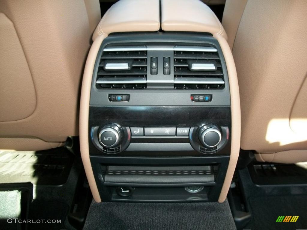 2011 BMW 7 Series 750Li Sedan Controls Photo #39232863