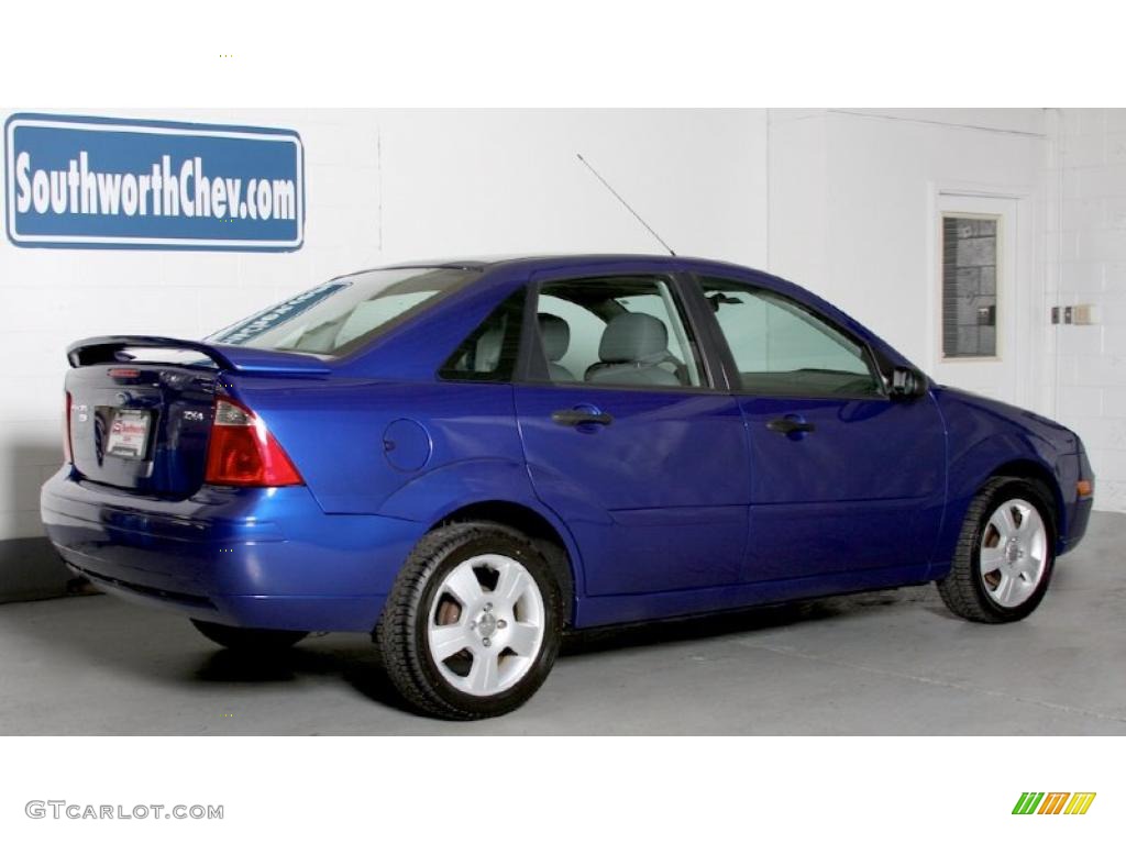 2006 Focus ZX4 SES Sedan - Sonic Blue Metallic / Dark Flint/Light Flint photo #2