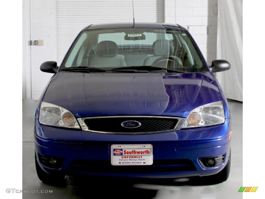 2006 Focus ZX4 SES Sedan - Sonic Blue Metallic / Dark Flint/Light Flint photo #3
