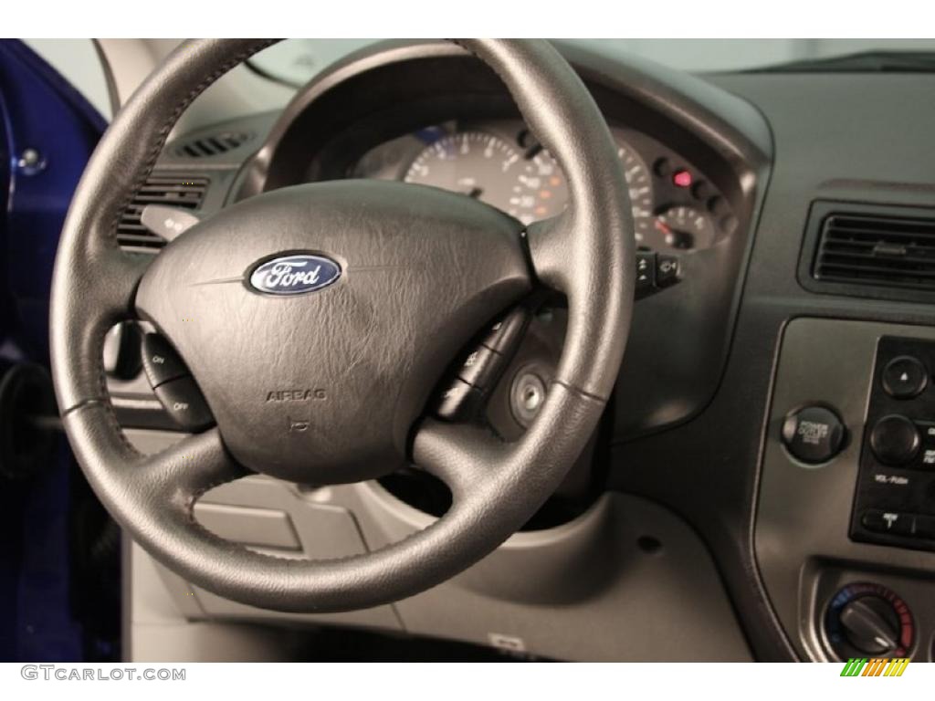 2006 Focus ZX4 SES Sedan - Sonic Blue Metallic / Dark Flint/Light Flint photo #9