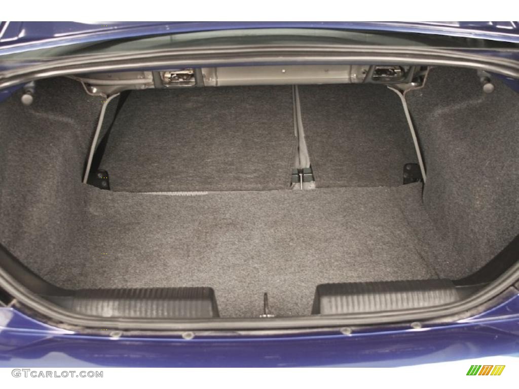 2006 Focus ZX4 SES Sedan - Sonic Blue Metallic / Dark Flint/Light Flint photo #13