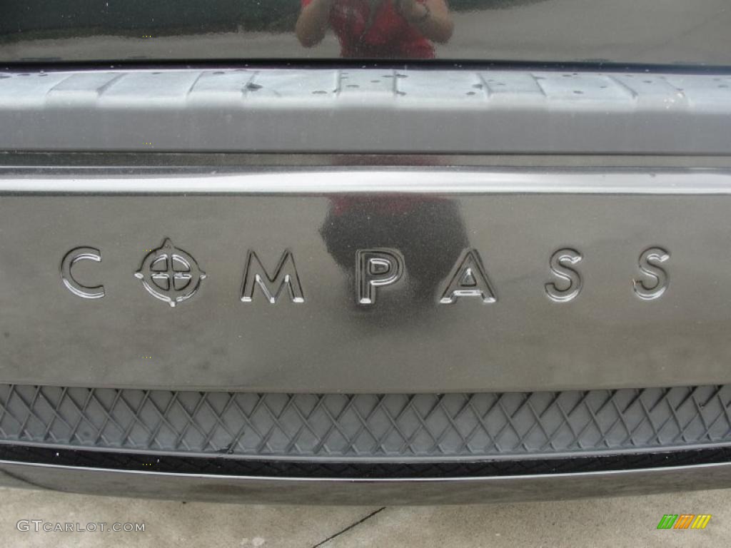 2008 Jeep Compass RALLYE Marks and Logos Photos