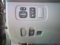 2005 Toyota Sienna LE AWD Controls