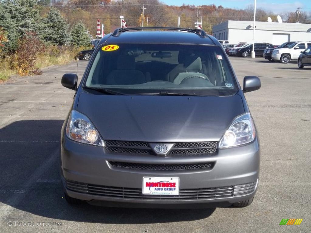 Phantom Gray Pearl 2005 Toyota Sienna LE AWD Exterior Photo #39236977