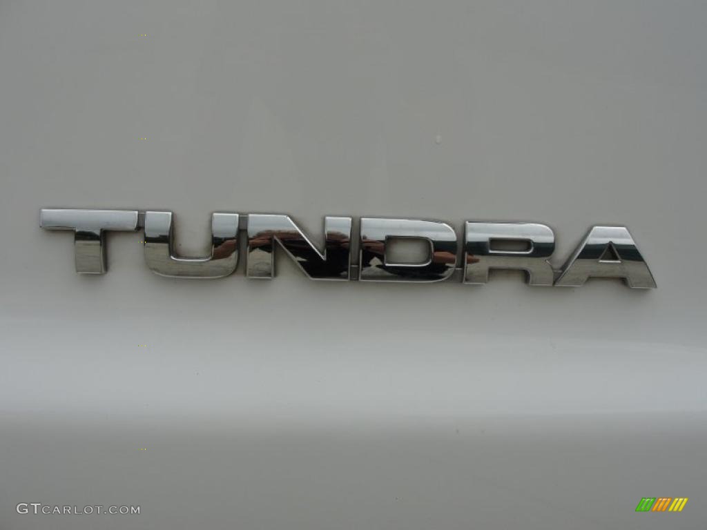 2008 Tundra SR5 Double Cab - Super White / Graphite Gray photo #20