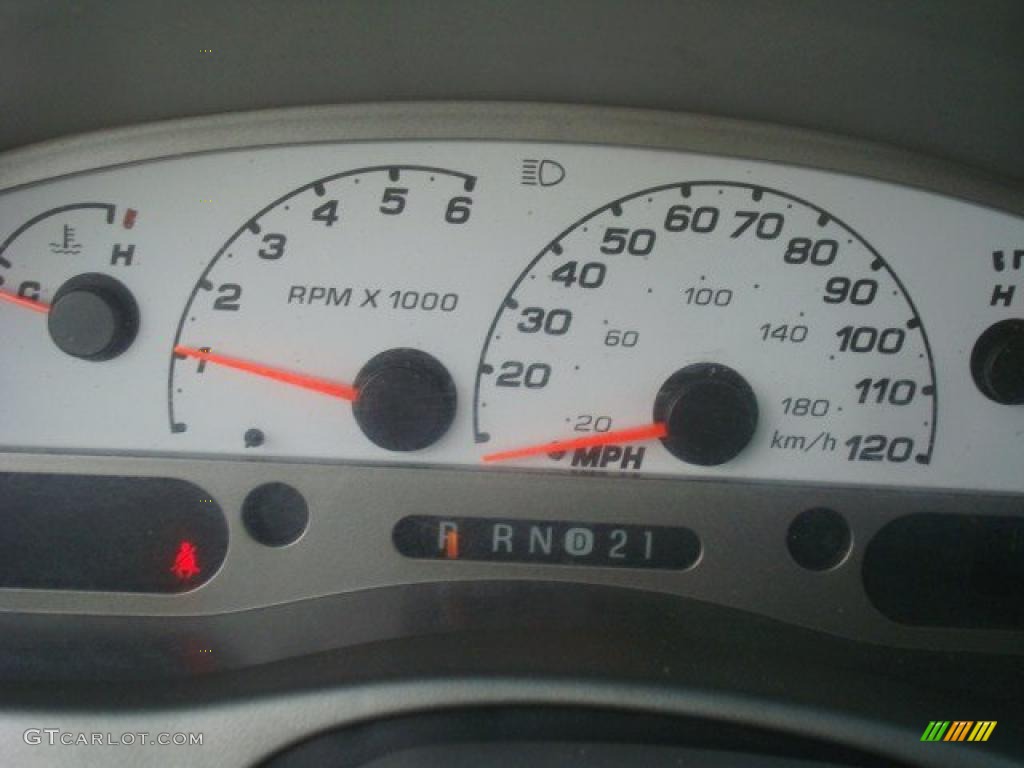 2005 Explorer Sport Trac XLT - Red Fire / Medium Dark Flint photo #17