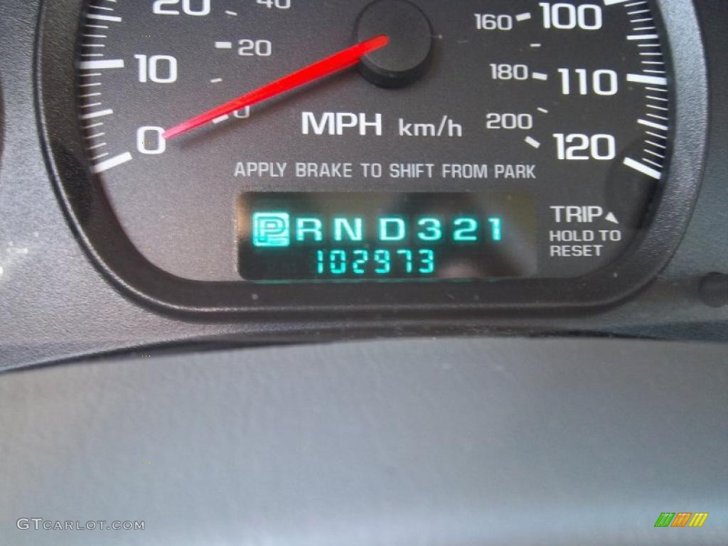 2005 Impala  - Medium Gray Metallic / Medium Gray photo #2