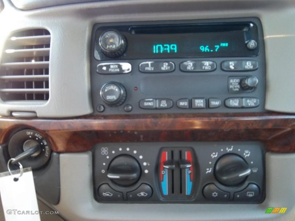 2005 Impala  - Medium Gray Metallic / Medium Gray photo #3