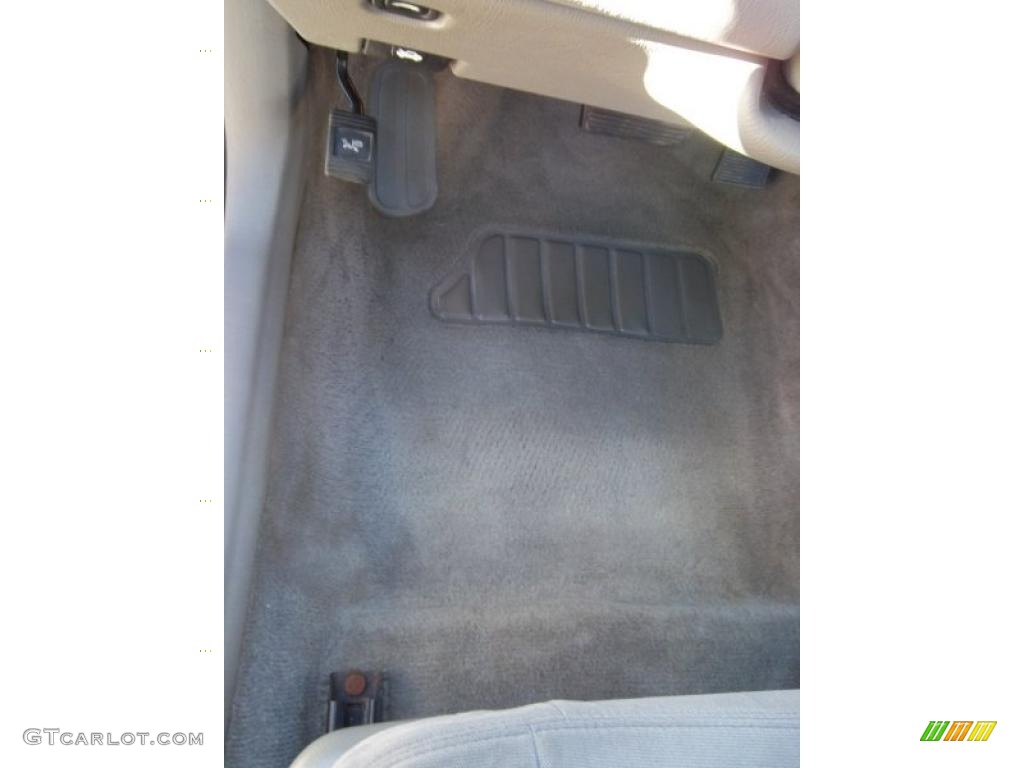 2005 Impala  - Medium Gray Metallic / Medium Gray photo #7