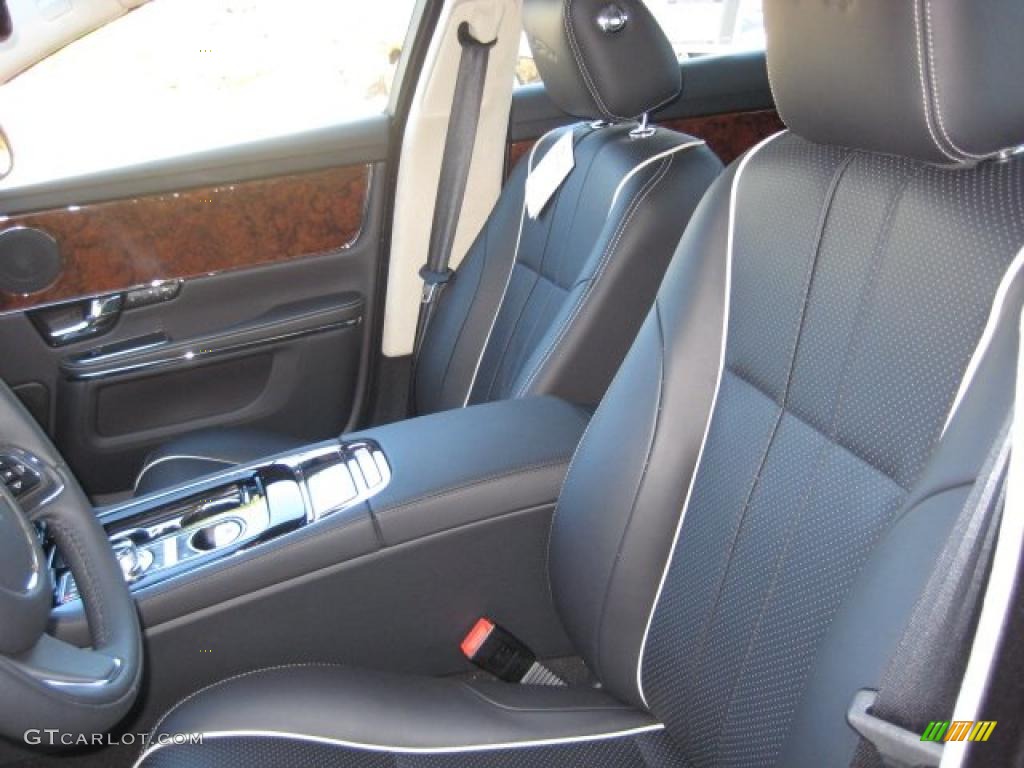 Jet Black/Jet Black Interior 2011 Jaguar XJ XJ Photo #39240398