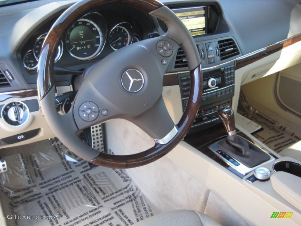 2011 Mercedes-Benz E 550 Cabriolet Almond/Mocha Dashboard Photo #39240466
