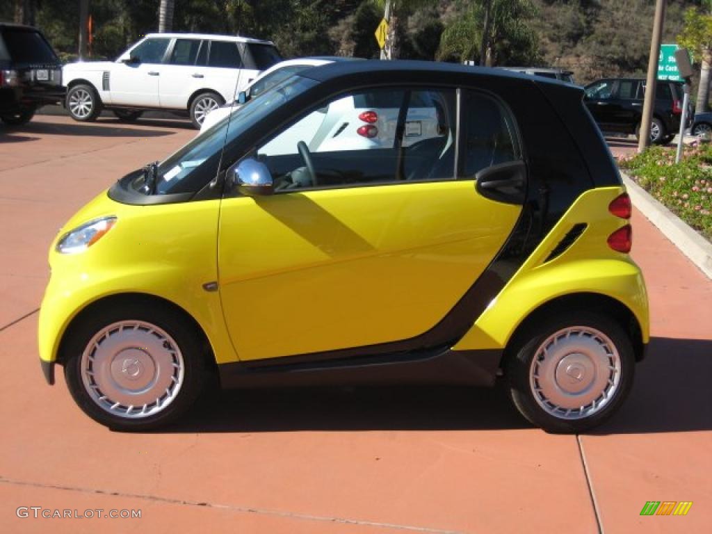 Light Yellow 2010 Smart fortwo pure coupe Exterior Photo #39240992