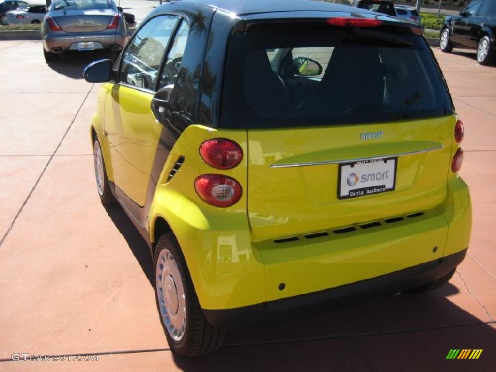 Light Yellow 2010 Smart fortwo pure coupe Exterior Photo #39241002