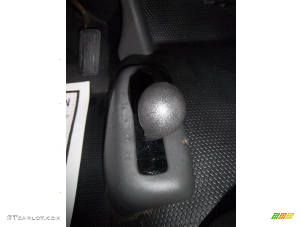 2003 GMC Sierra 3500 Regular Cab 4x4 Chassis Dump Truck Controls Photo #39241226