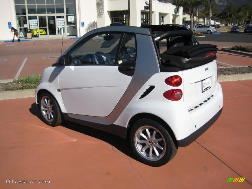 Crystal White 2010 Smart fortwo passion cabriolet Exterior Photo #39241442