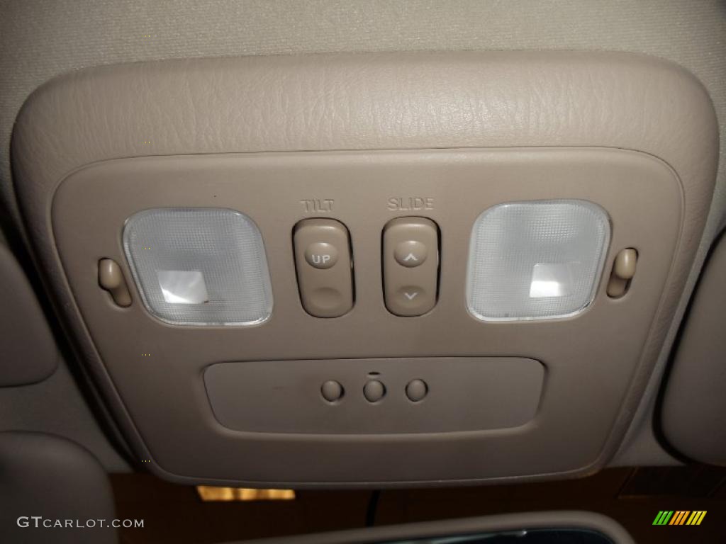 1998 Lexus LX 470 Controls Photo #39241958