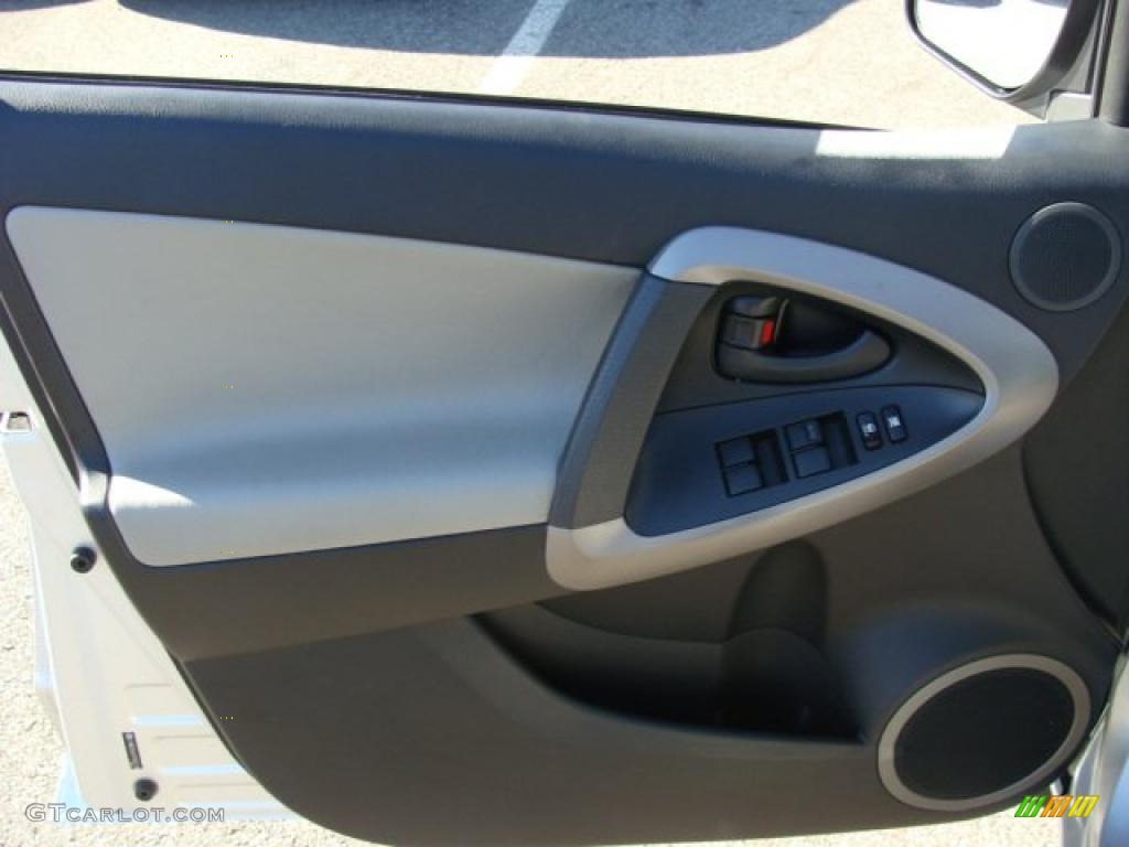 2007 Toyota RAV4 4WD Door Panel Photos
