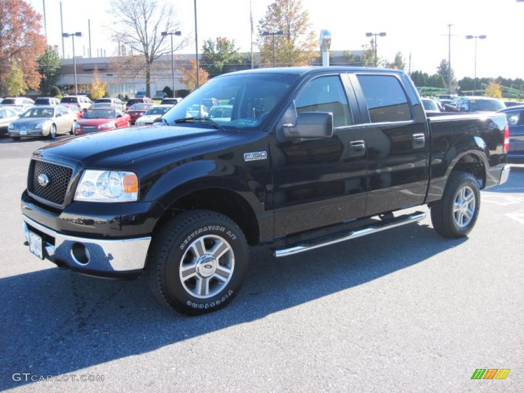 2006 F150 XLT SuperCrew 4x4 - Black / Medium/Dark Flint photo #4