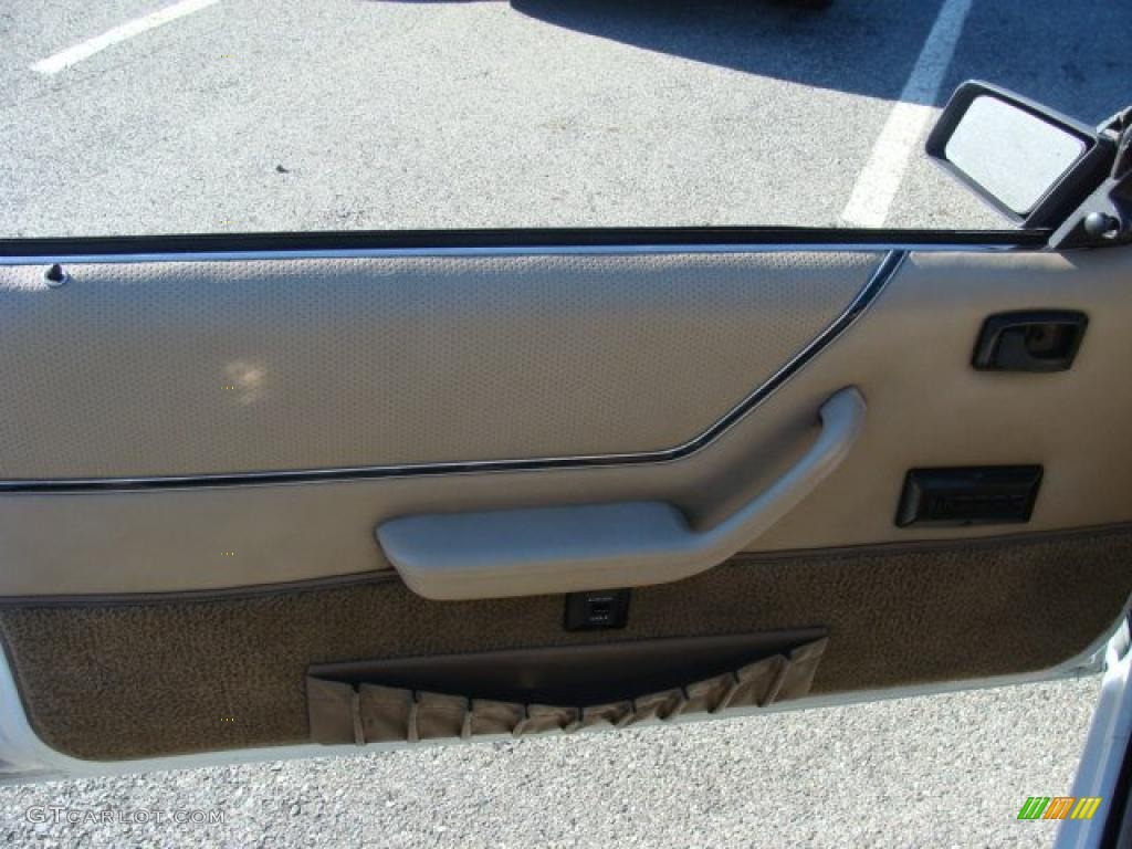 1985 Ford Mustang GT Convertible Door Panel Photos