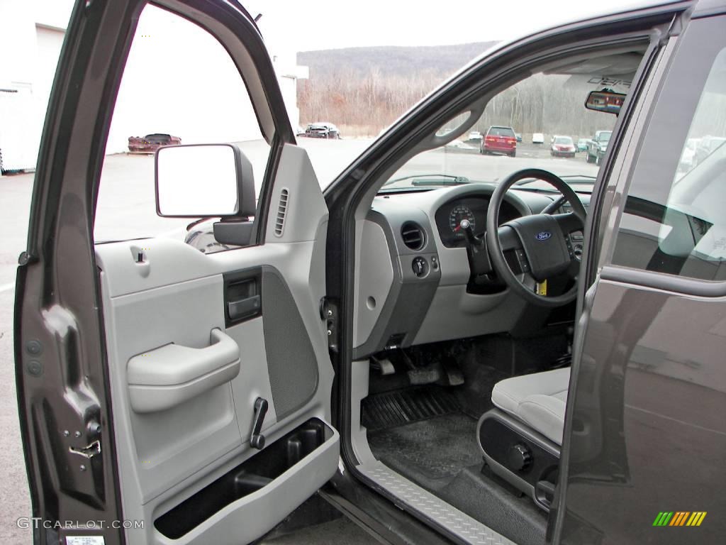 2005 F150 STX Regular Cab 4x4 - Dark Stone Metallic / Medium Flint Grey photo #11