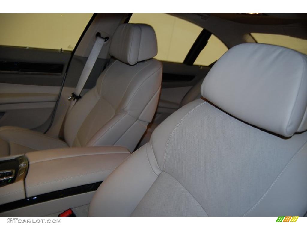 Oyster Nappa Leather Interior 2009 BMW 7 Series 750i Sedan Photo #39248299