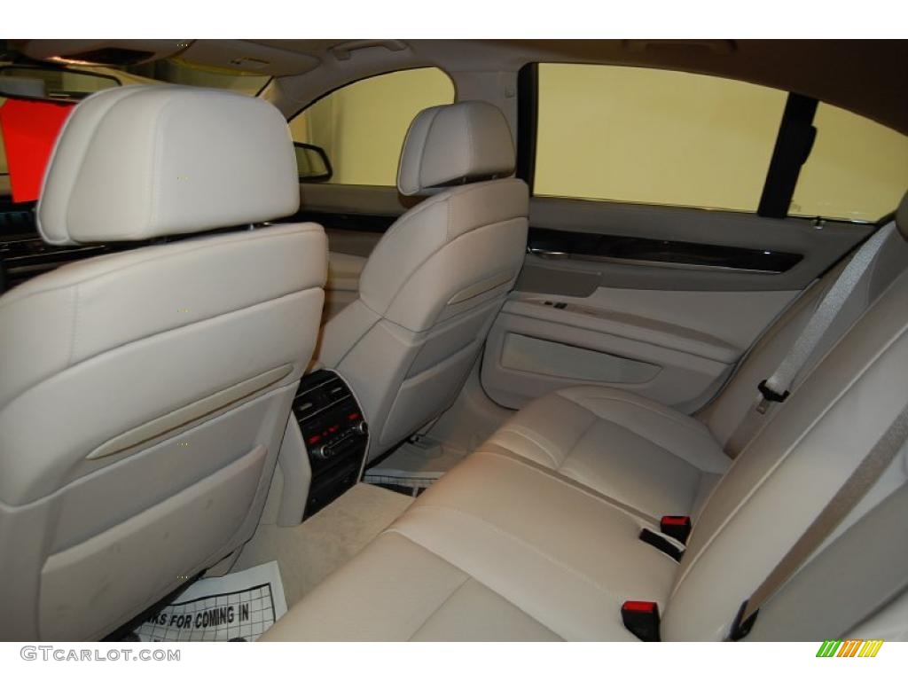 Oyster Nappa Leather Interior 2009 BMW 7 Series 750i Sedan Photo #39248323