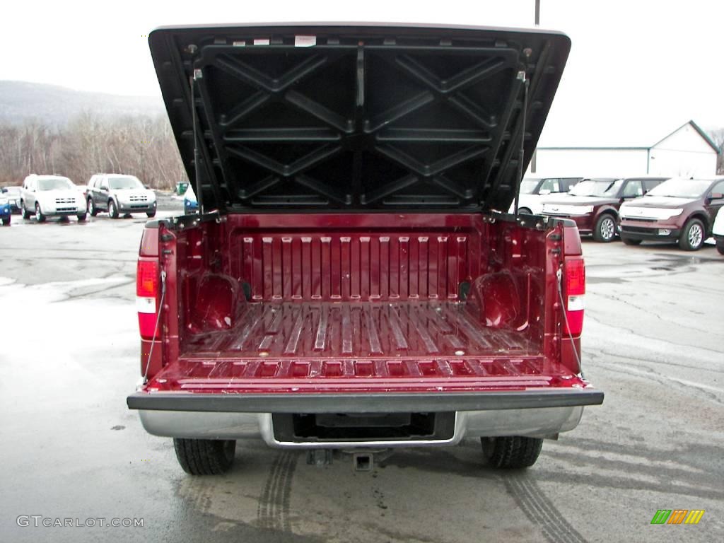 2005 F150 XLT SuperCrew 4x4 - Dark Toreador Red Metallic / Tan photo #21