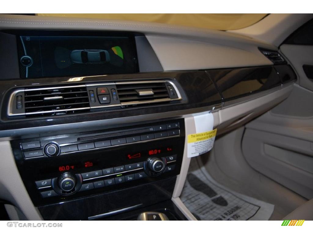 2009 BMW 7 Series 750i Sedan Controls Photo #39248419