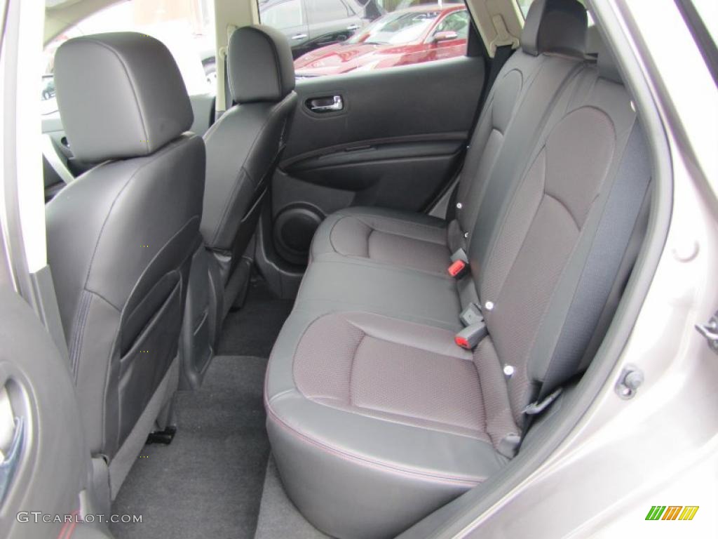Black Interior 2011 Nissan Rogue SV Photo #39250976