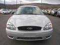 2005 Silver Frost Metallic Ford Taurus SE  photo #2