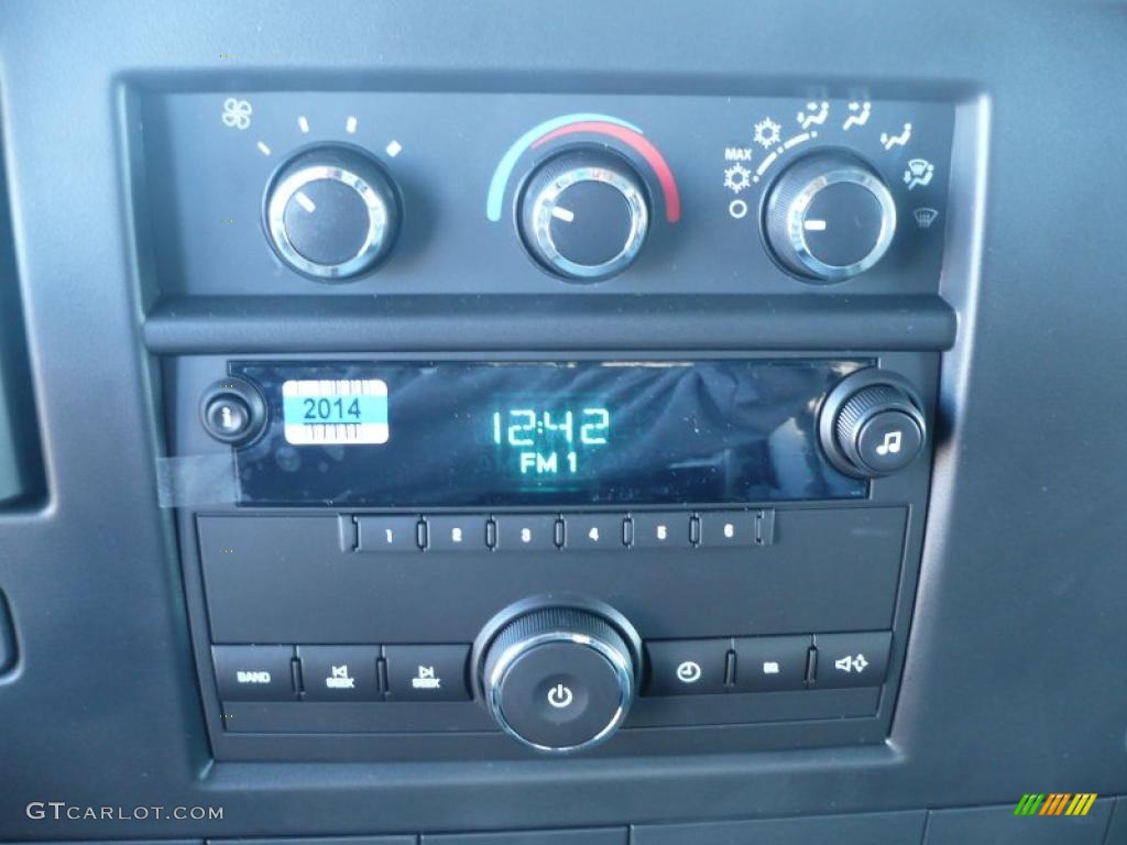 2010 GMC Savana Van 3500 Extended Cargo Controls Photos
