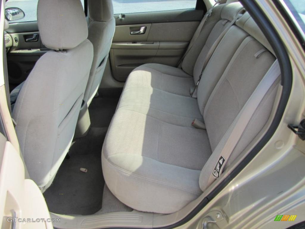 Medium Parchment Interior 2000 Ford Taurus SES Photo #39252577