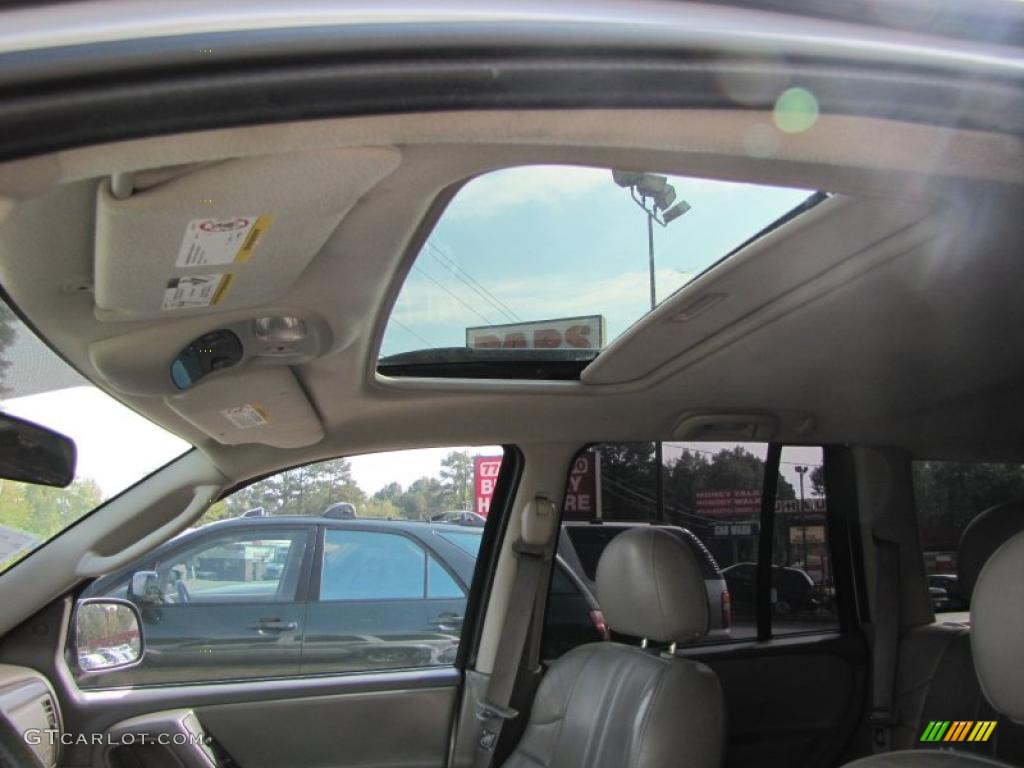 2004 Grand Cherokee Laredo - Bright Silver Metallic / Dark Slate Gray photo #7