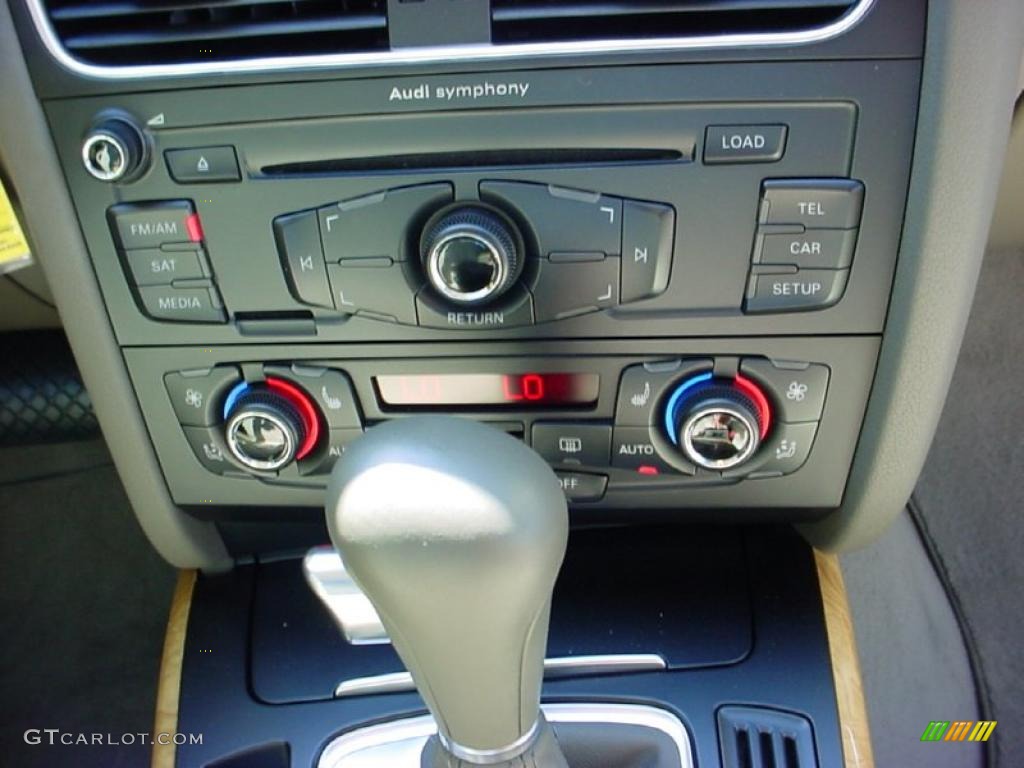 2009 Audi A5 3.2 quattro Coupe Controls Photo #39253814