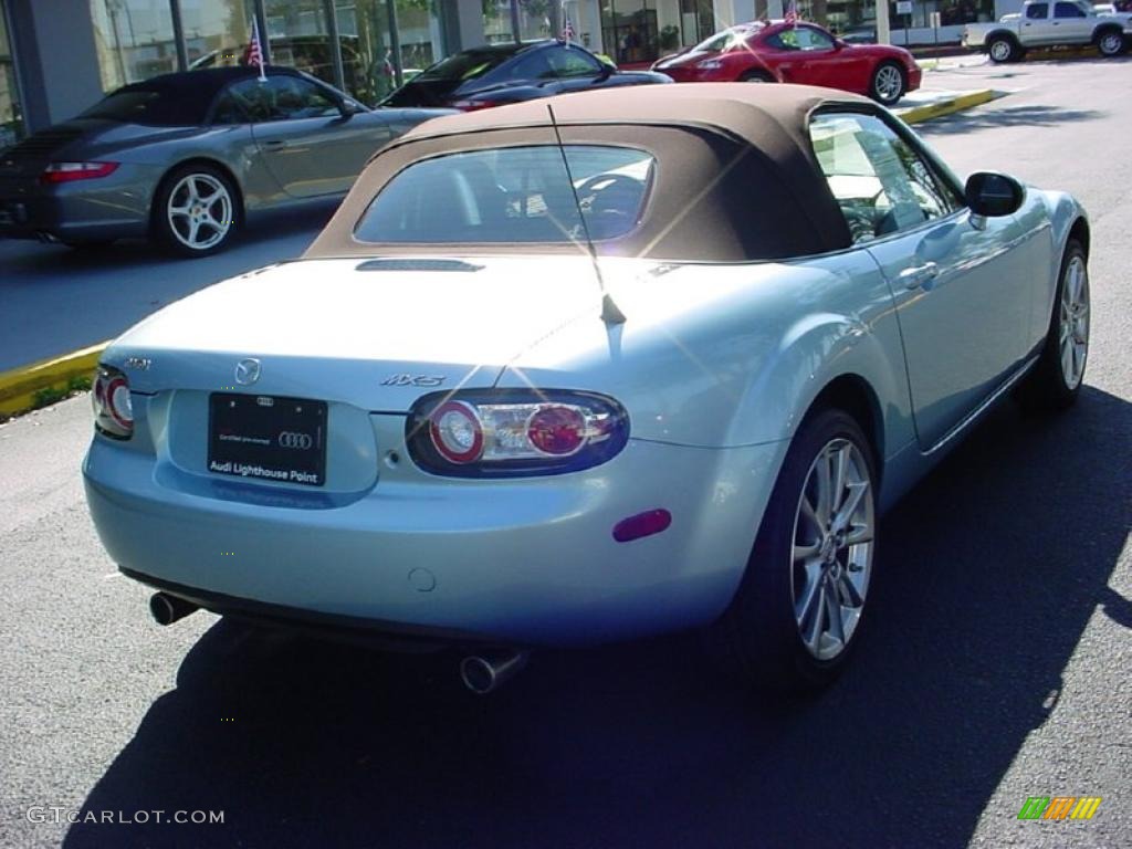 2008 MX-5 Miata Grand Touring Roadster - Icy Blue Metallic / Saddle Brown photo #4