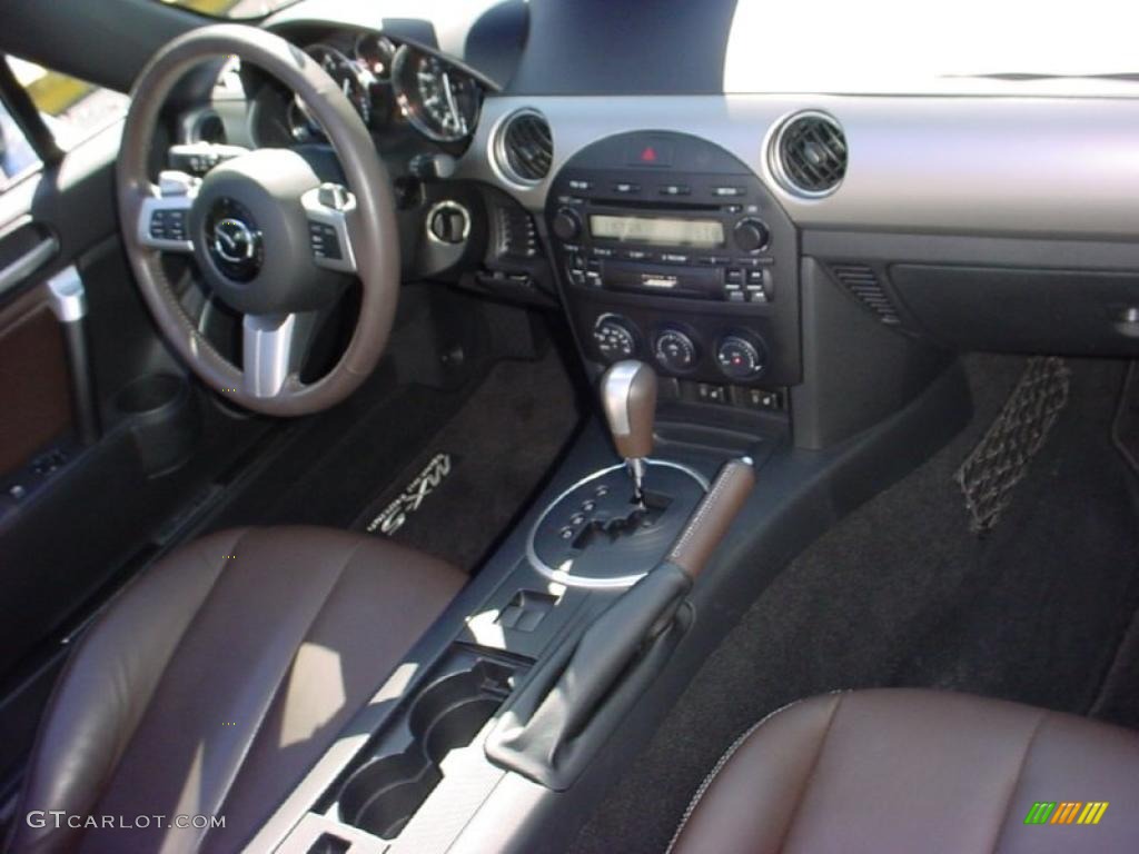 2008 Mazda MX-5 Miata Grand Touring Roadster Saddle Brown Dashboard Photo #39254046