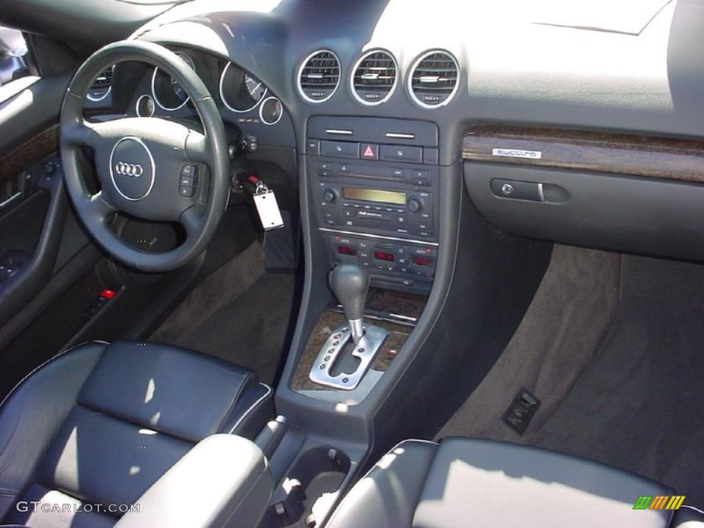 2005 Audi S4 4.2 quattro Cabriolet Ebony Dashboard Photo #39254150