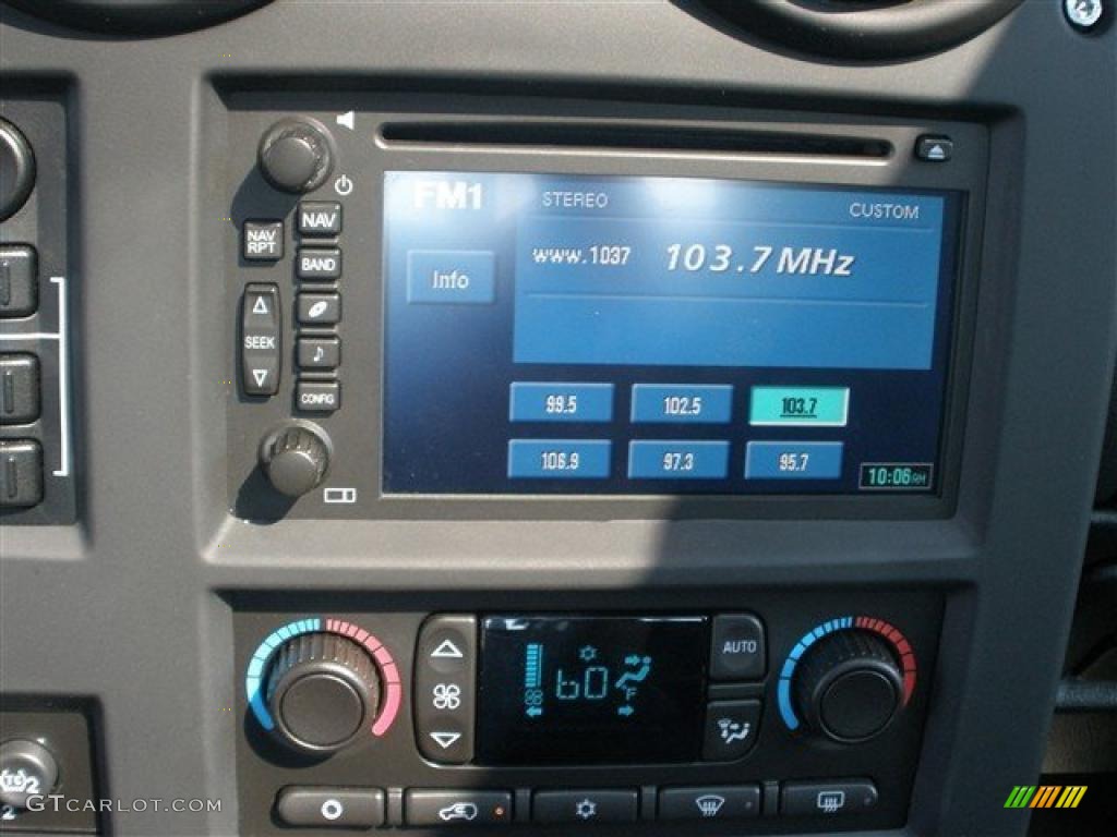 2007 Hummer H2 SUT Controls Photo #39254574