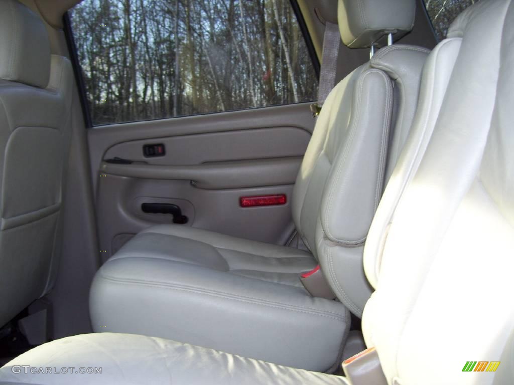 2004 Yukon SLT 4x4 - Sandalwood Metallic / Neutral/Shale photo #4