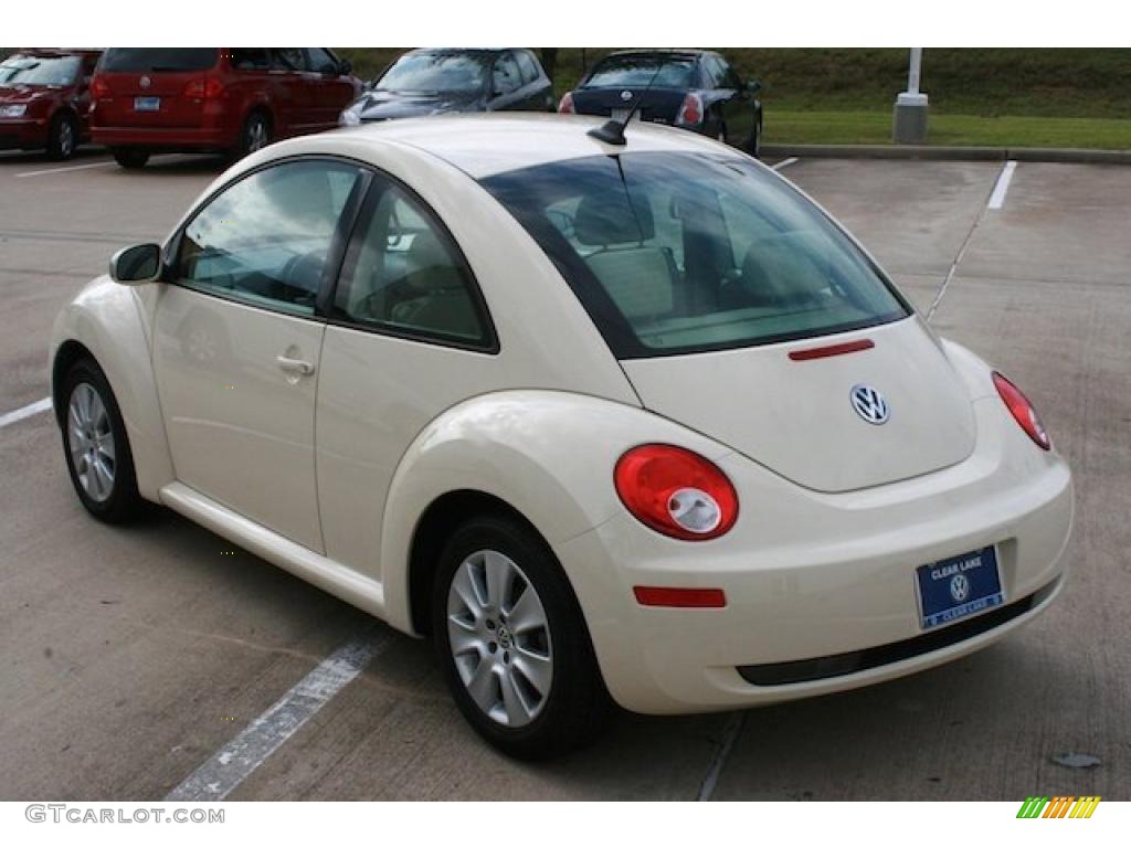 2010 New Beetle 2.5 Coupe - Harvest Moon Beige / Cream photo #2