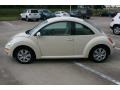 Harvest Moon Beige 2010 Volkswagen New Beetle 2.5 Coupe Exterior