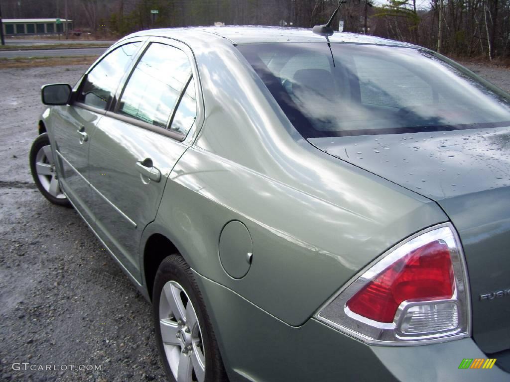 2008 Fusion SE - Moss Green Metallic / Camel photo #1