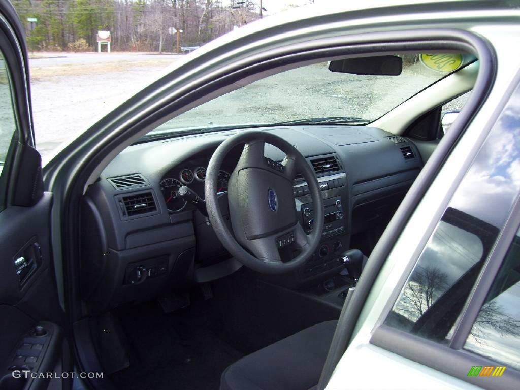 2008 Fusion SE - Moss Green Metallic / Camel photo #12