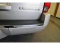 Quicksilver - Escalade ESV AWD Photo No. 21