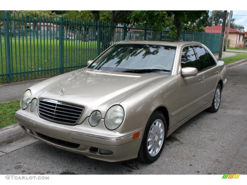 Desert silver metallic mercedes benz #3