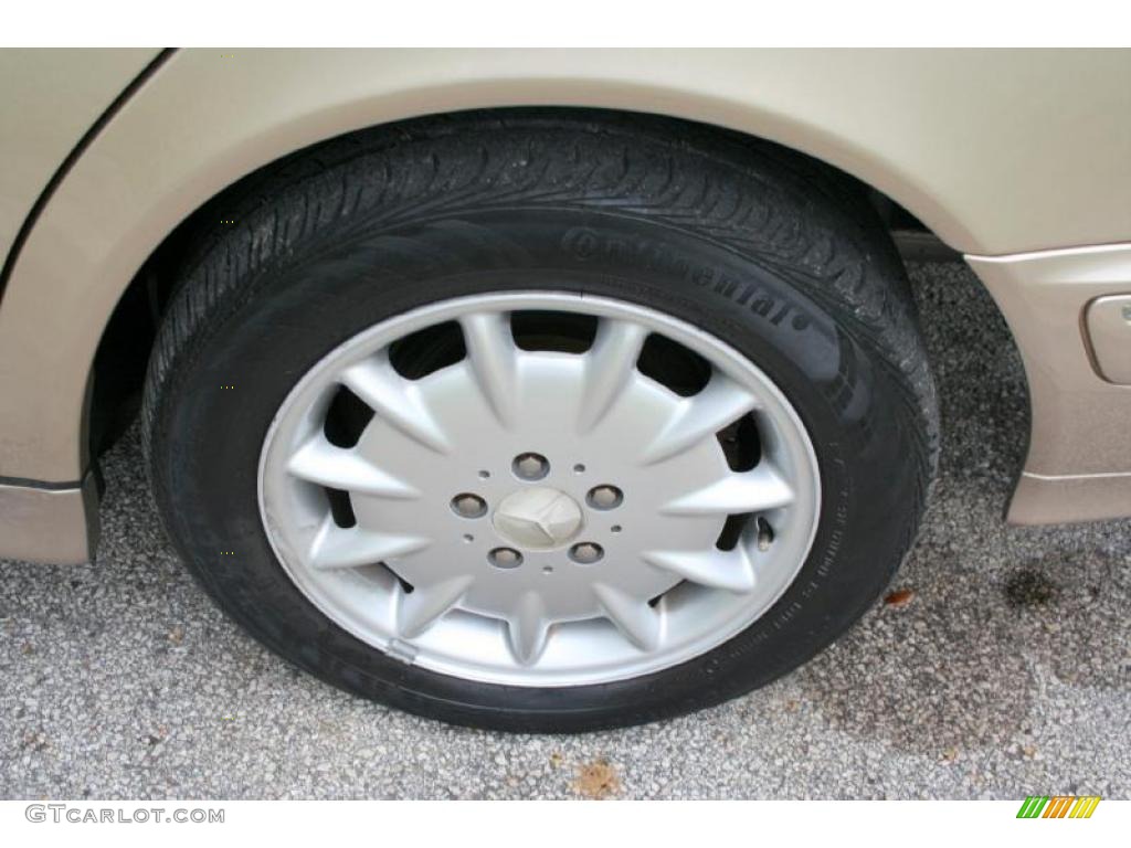 2001 Mercedes-Benz E 320 Sedan Wheel Photo #39260107