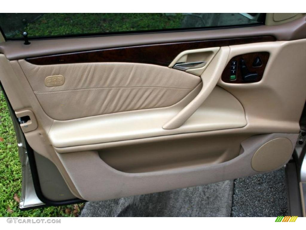 2001 Mercedes-Benz E 320 Sedan Door Panel Photos