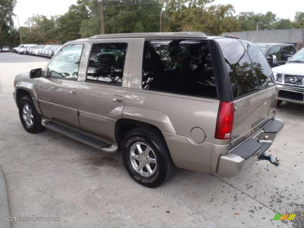 Silver Sand 2000 Cadillac Escalade 4WD Exterior Photo #39260331