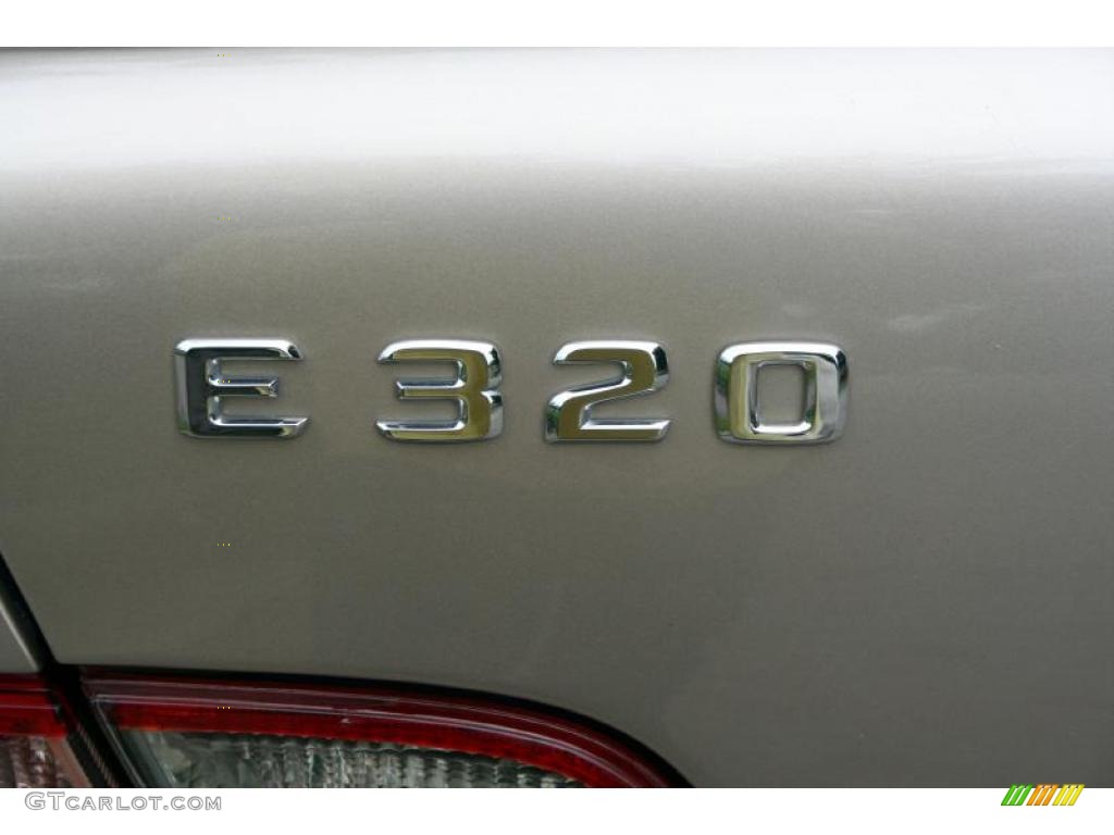 2001 Mercedes-Benz E 320 Sedan Marks and Logos Photo #39260351