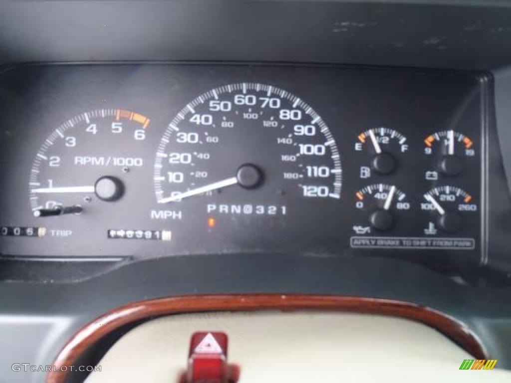 2000 Cadillac Escalade 4WD Gauges Photos